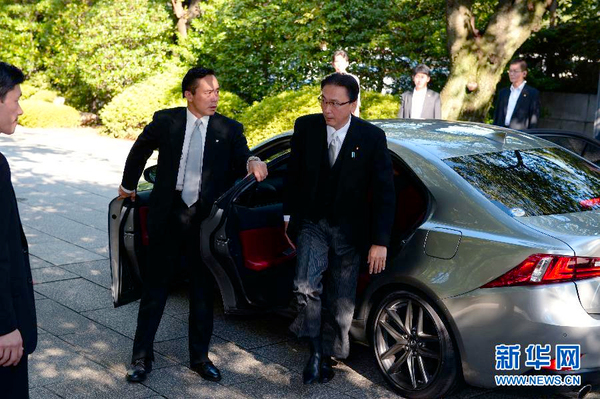 日本内阁大臣参拜靖国神社3