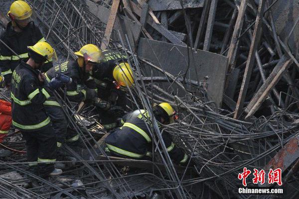 厦门在建商场坍塌