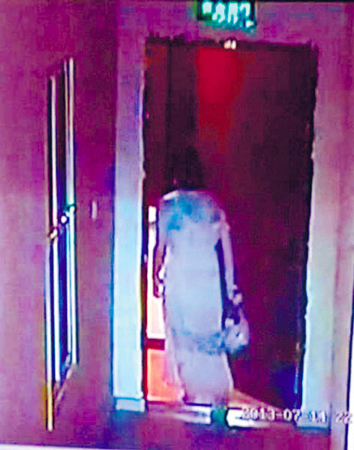 女子厕所产婴抛下6楼-目击者：都碎了2