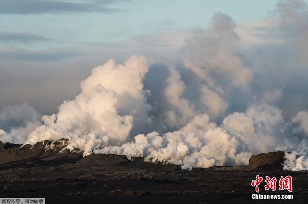 冰岛火山喷发2