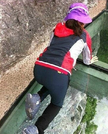 河北白石山景区建玻璃栈道 悬空1900米