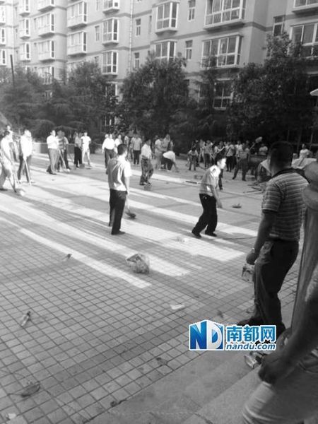 　据称,双方发生冲突后,十多名民警赶到现场也没能阻止打斗，后又增派警力才把事件平息下来。孔素英家属供图