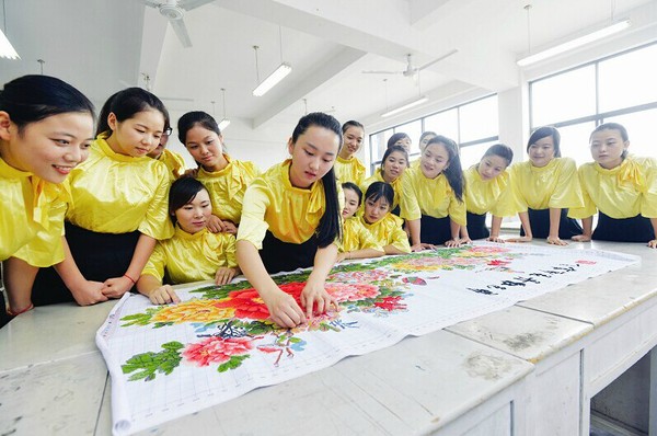十字绣实训。