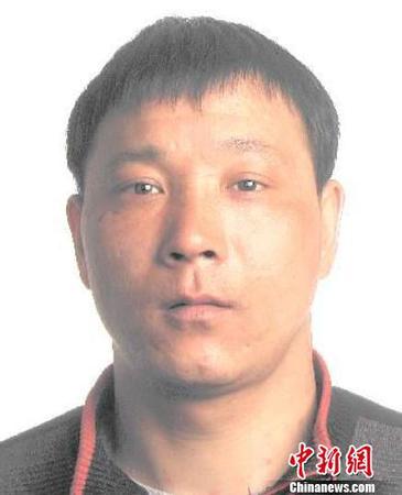 图为犯罪嫌疑人照片警方提供摄