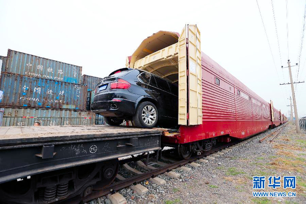 国庆假期新玩法-带着汽车坐火车4