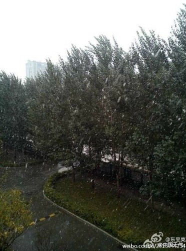 　长春九月飞雪 气温骤降恍如冬天