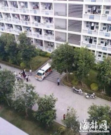 男生坠亡现场
