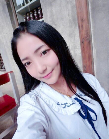 婺源篁岭景区“最美老板娘”走红网络4