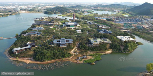 北京怀柔雁栖湖湖心岛APEC峰会场馆全景图。