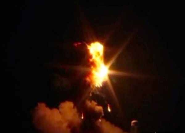 美国货运飞船升空6秒后爆炸5