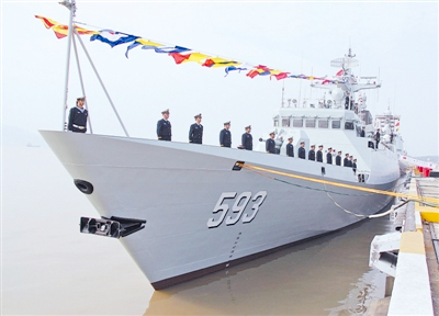 中国新型护卫舰三门峡舰加入海军战斗序列2