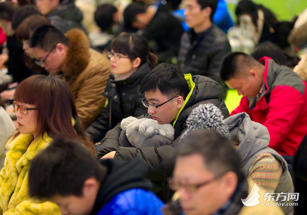 上海举行“发呆大赛”“呆神”3小时纹丝不动--7