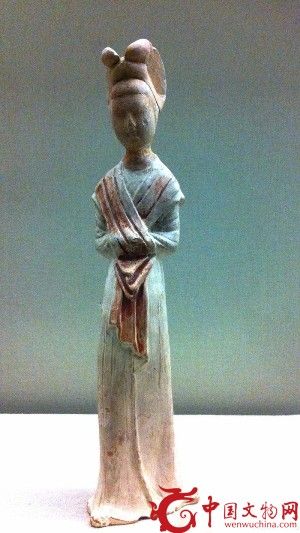 女俑,唐代,陕西历史博物馆藏。