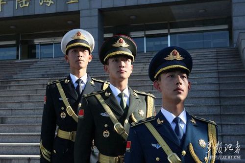 解放军三军仪仗队新式礼宾服