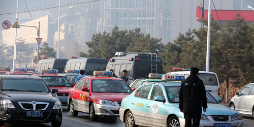 沈阳千辆出租车罢运-抗议滴滴和快的专车3