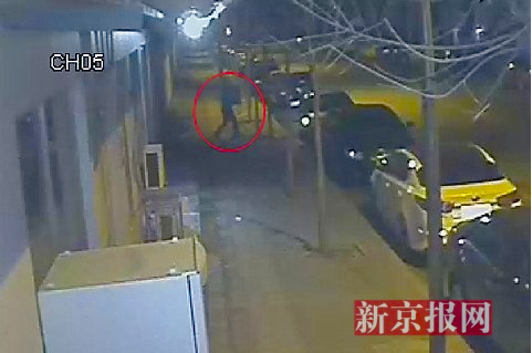 3男子仓库挖洞盗240部iPhone-6-获赃款134万2