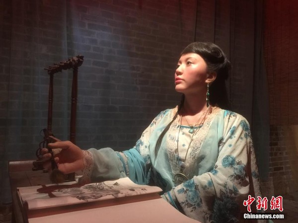 长沙一蜡像馆逼真还原古代青楼女子2