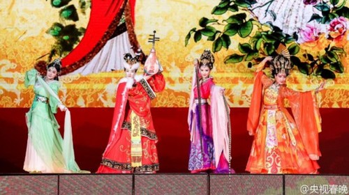 羊年元宵晚会四美争艳 “女神”贾玲领衔开场