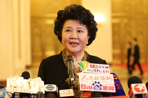 4.国侨办主任裘援平