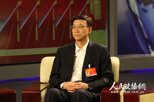 全国人大代表、中国社会科学院学部委员、经济社会发展研究中心主任程恩富 拷贝