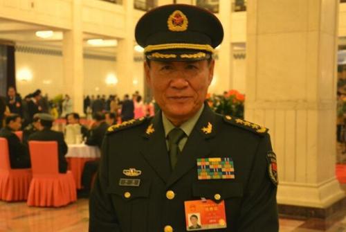 解放军总后勤部政委刘源