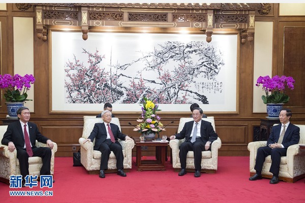 4月8日，中共中央政治局常委、全国政协主席俞正声在北京会见越共中央总书记阮富仲。 新华社记者 王晔 摄1