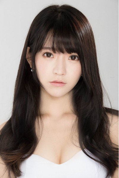 韩国妹子Yurisa美照。1