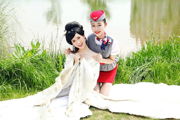 史上最唯美毕业照走红-一个宿舍出8位空姐3