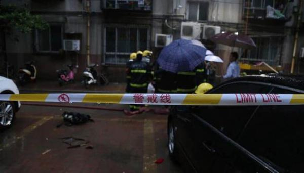 郑州居民楼起火-死亡人数升至13人2