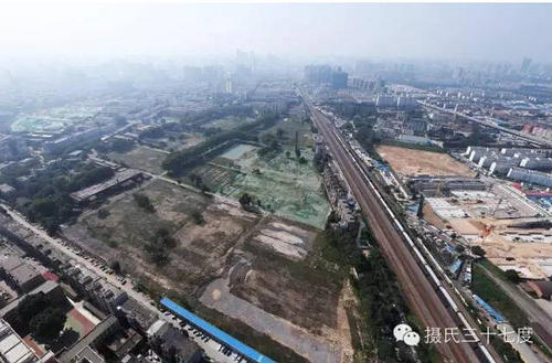 彩虹桥南侧工地