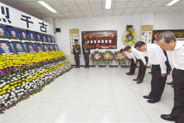 “每天都要有公开透明的权威发布”