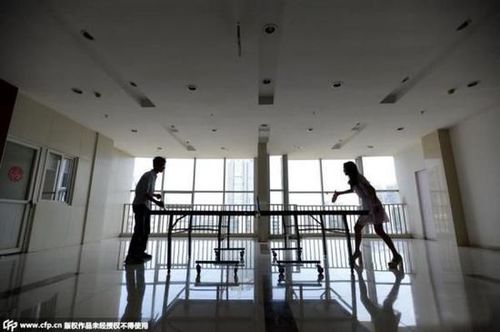 女子当程序员鼓励师 颜值高会卖萌月薪可达8千