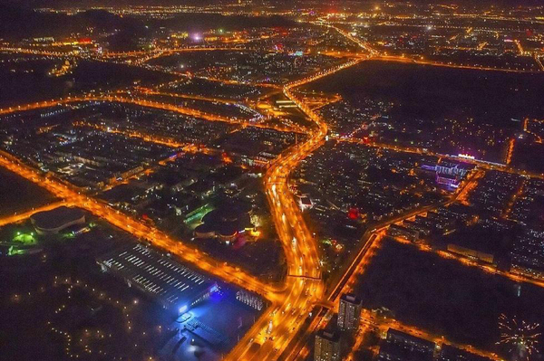 北京景观照明全部开启 夜景流光溢彩