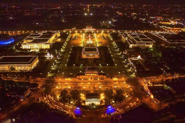 北京景观照明全部开启 夜景流光溢彩4