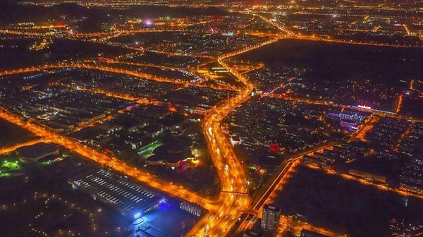 北京景观照明全部开启 夜景流光溢彩5