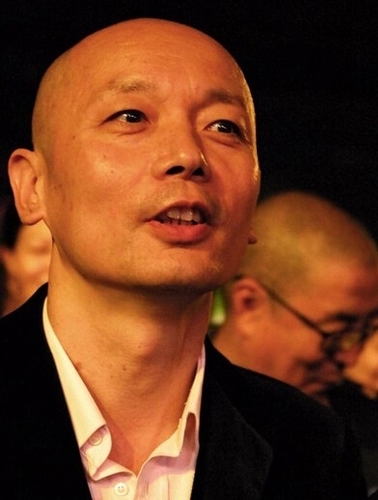 汪小菲被赞帅 明星私下啥样子？看看酒店服务员大爆料