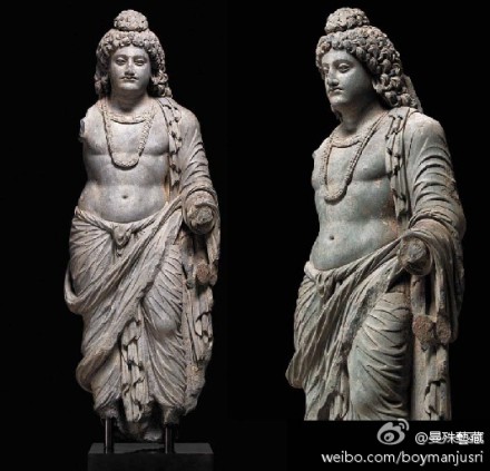 　　犍陀罗经典时期的大师级作品可能来自白沙瓦的沙希巴劳大塔。人物身体饱满而细腻的写实刻划，浓密厚重的鬈发；以及“Z“字形衣褶纹路的处理秉承了公元前4世纪以来的泛希腊化艺术风格。与这洋溢着青春光彩的健美肢体，华丽的艺术风格相对立的，是王子脸上表露出的内省而静谧的精神世界。