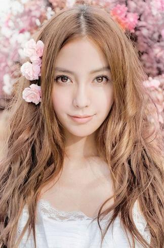 香港明星收入榜 Angelababy靠“嫁晓明上跑男”狂吸2.65亿