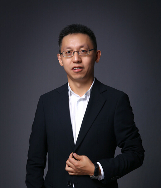 李逸飞