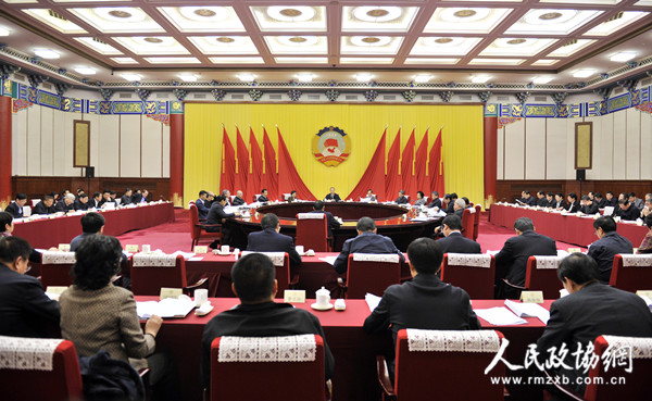 3一月十九日，政协第十二届全国委员会第三十九次主席会议在北京主持召开。全国政协副主席杜青林主持会议。 本报记者姜贵东摄