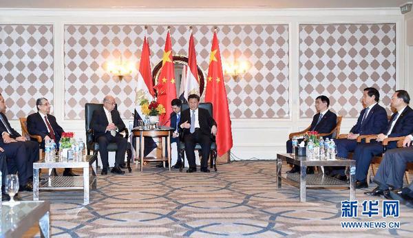 习近平会见埃及总理伊斯梅尔2