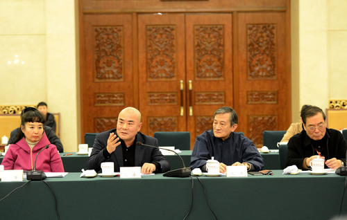 全国政协京昆室成立30年座谈会现场全国政协委员、京昆室委员杨赤委员发言