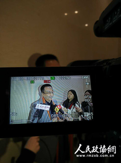广州两会1
