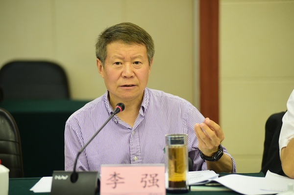 李强