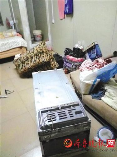 残疾女拒交保护费遭打砸场面惊人 警方已介入调查(图)