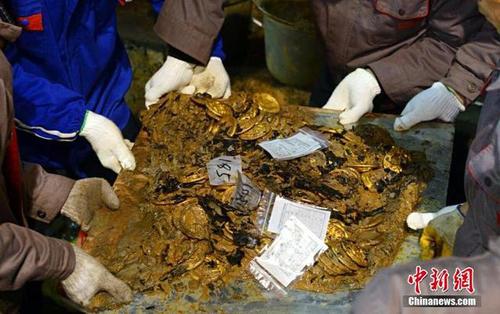 南昌西汉海昏侯墓出土罕见麟趾金