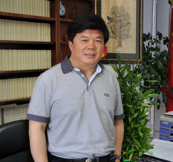 聂震宁