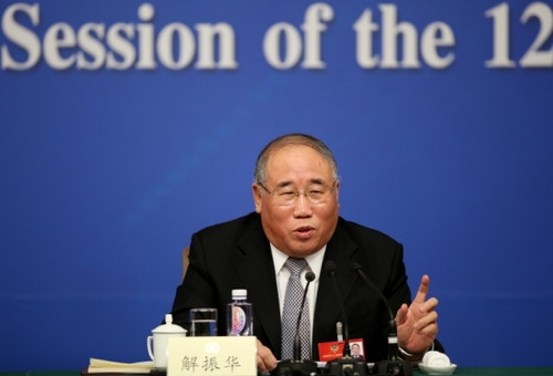 政协委员谈绿色发展保护生态环境3