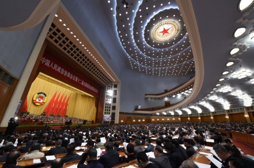 新华社照片，北京，2016年3月10日 
    全国政协十二届四次会议举行第二次全体会议 
    3月10日，全国政协十二届四次会议在北京人民大会堂举行第二次全体会议。
    新华社记者 杨宗友 摄