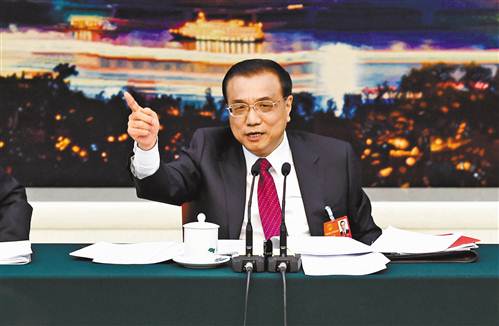 3月8日，中共中央政治局常委、国务院总理李克强参加十二届全国人大四次会议重庆代表团的审议。